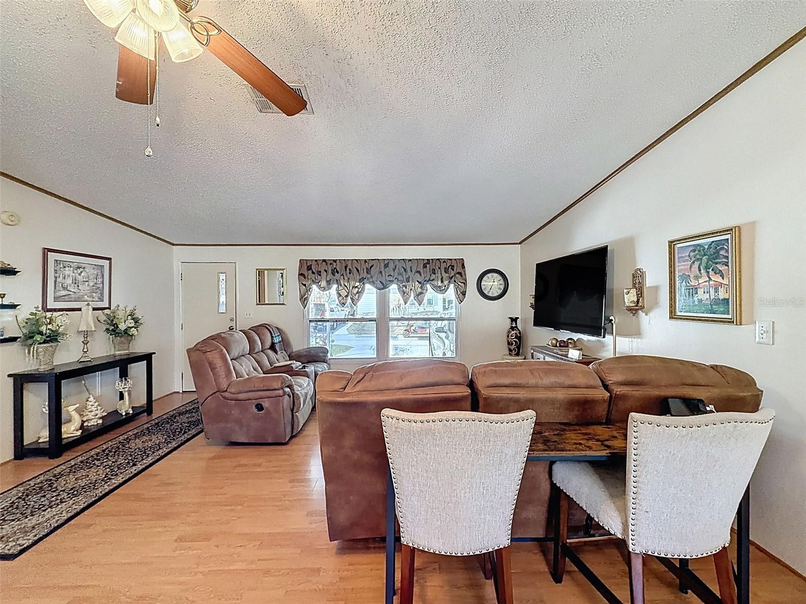 FOXWOOD LAKE ESTATES - Residential