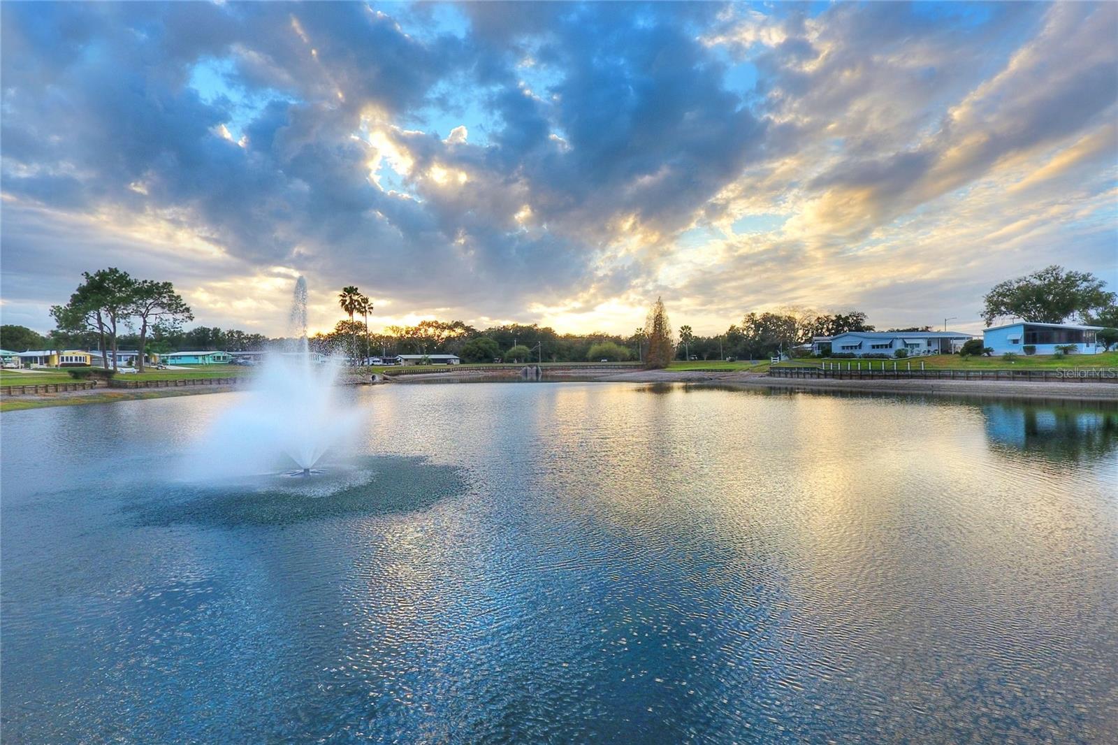 FOXWOOD LAKE ESTATES - Residential