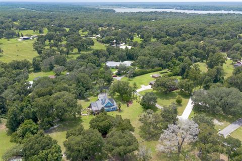 A home in DELAND