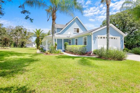 A home in DELAND