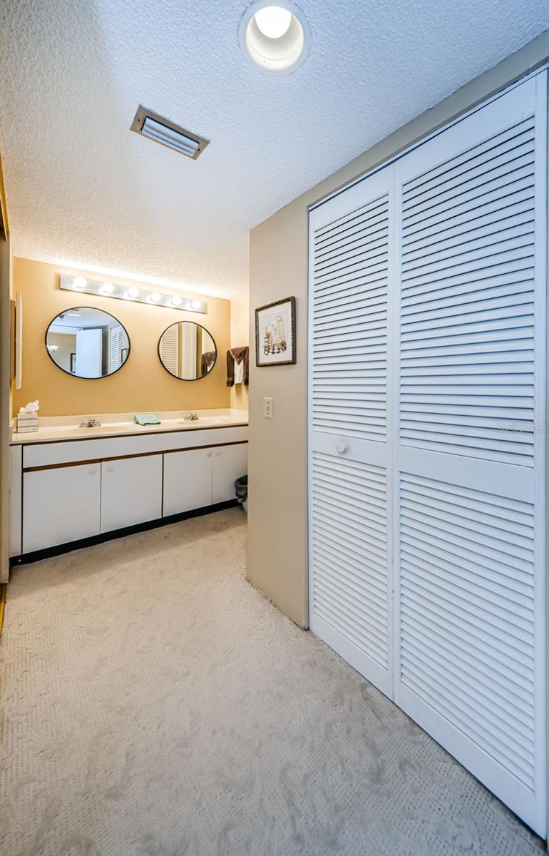 GULF ISLAND RESORT - Residential Lease