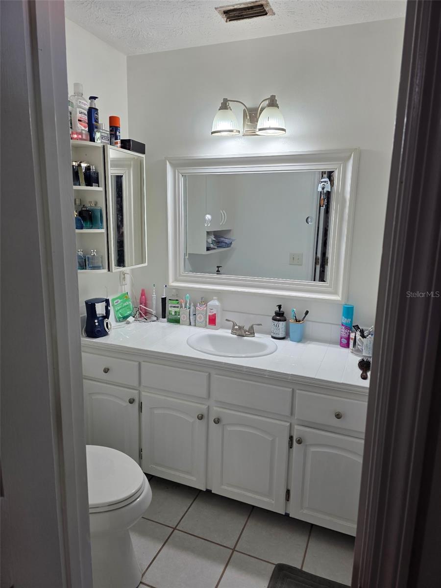 CHRISTINA GROVES SUB - Residential Lease
