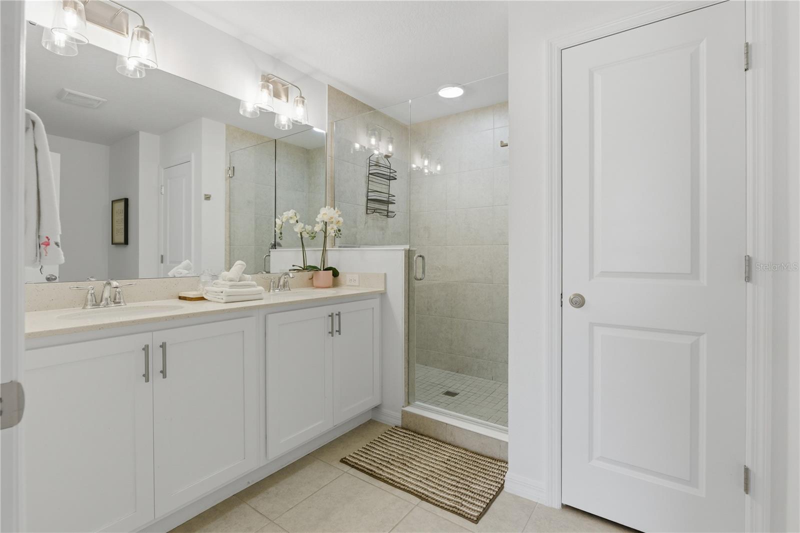 FESTIVAL PH 5 - Residential Lease