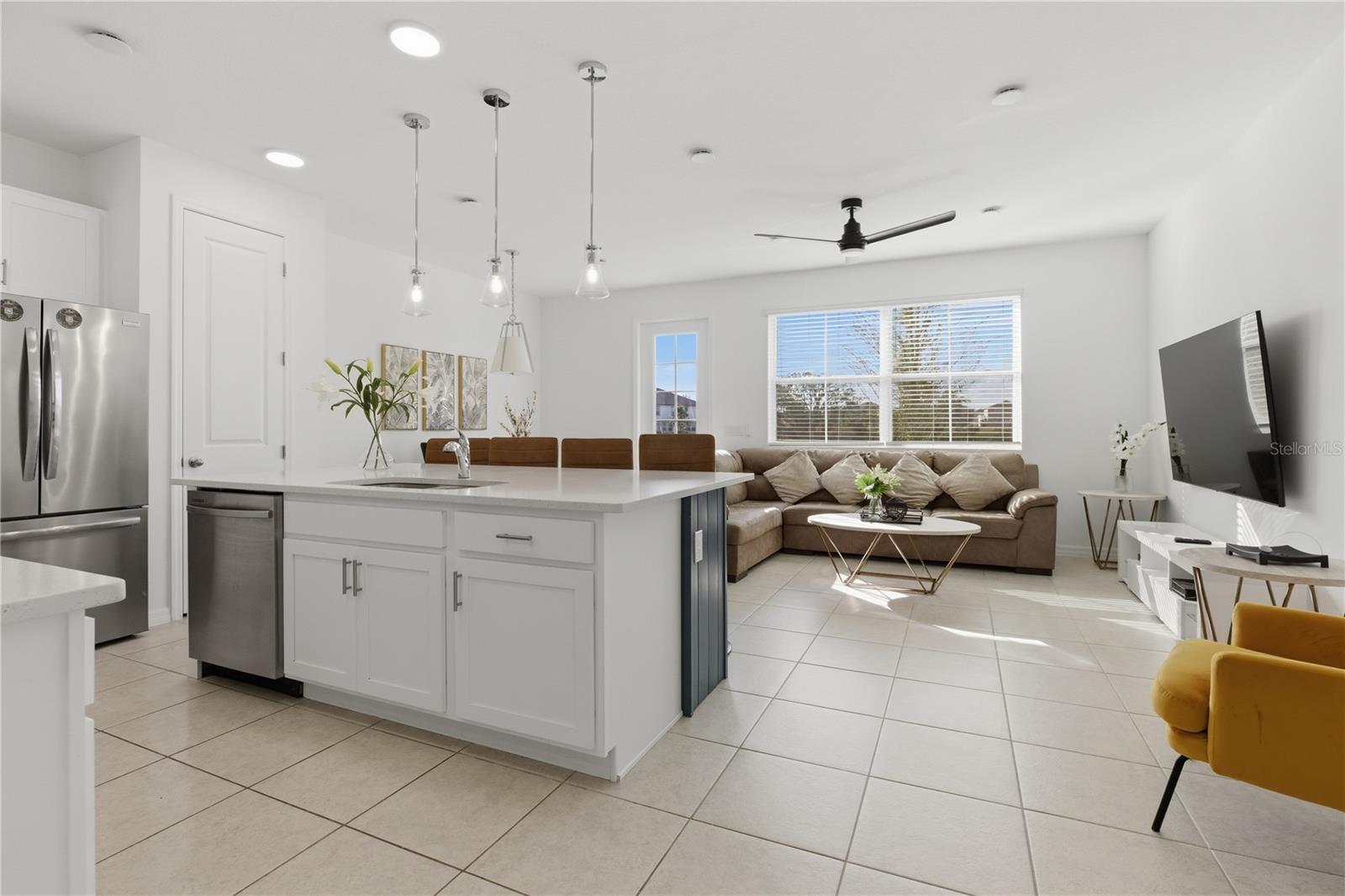 FESTIVAL PH 5 - Residential Lease