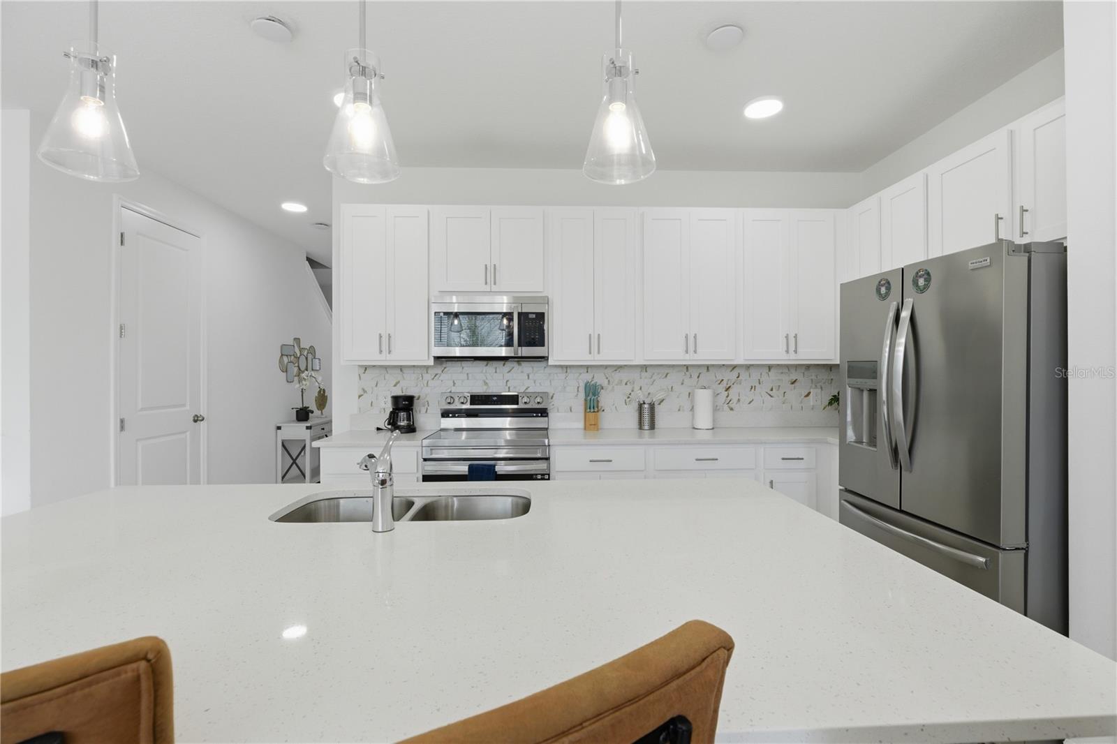 FESTIVAL PH 5 - Residential Lease