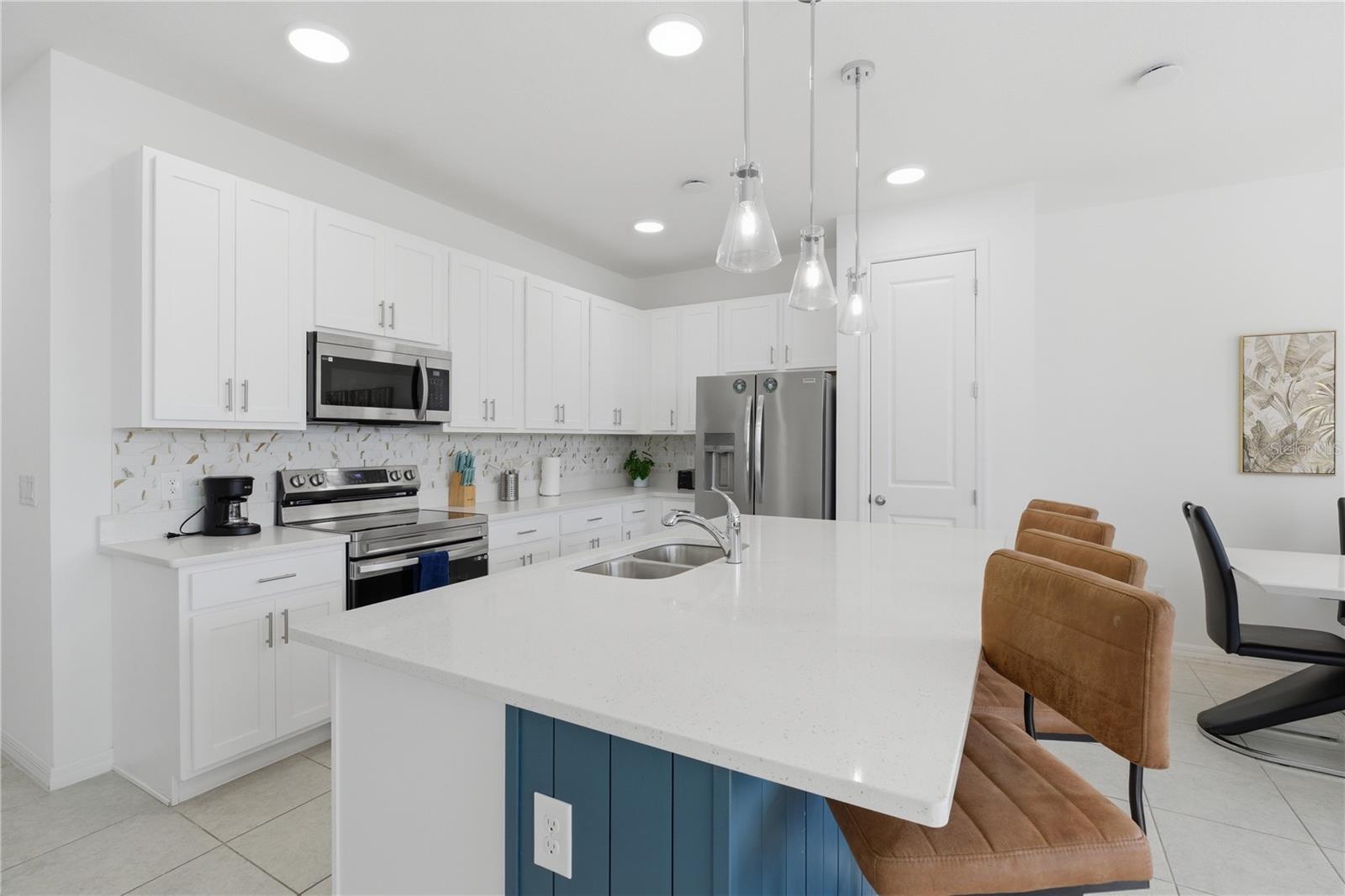 FESTIVAL PH 5 - Residential Lease