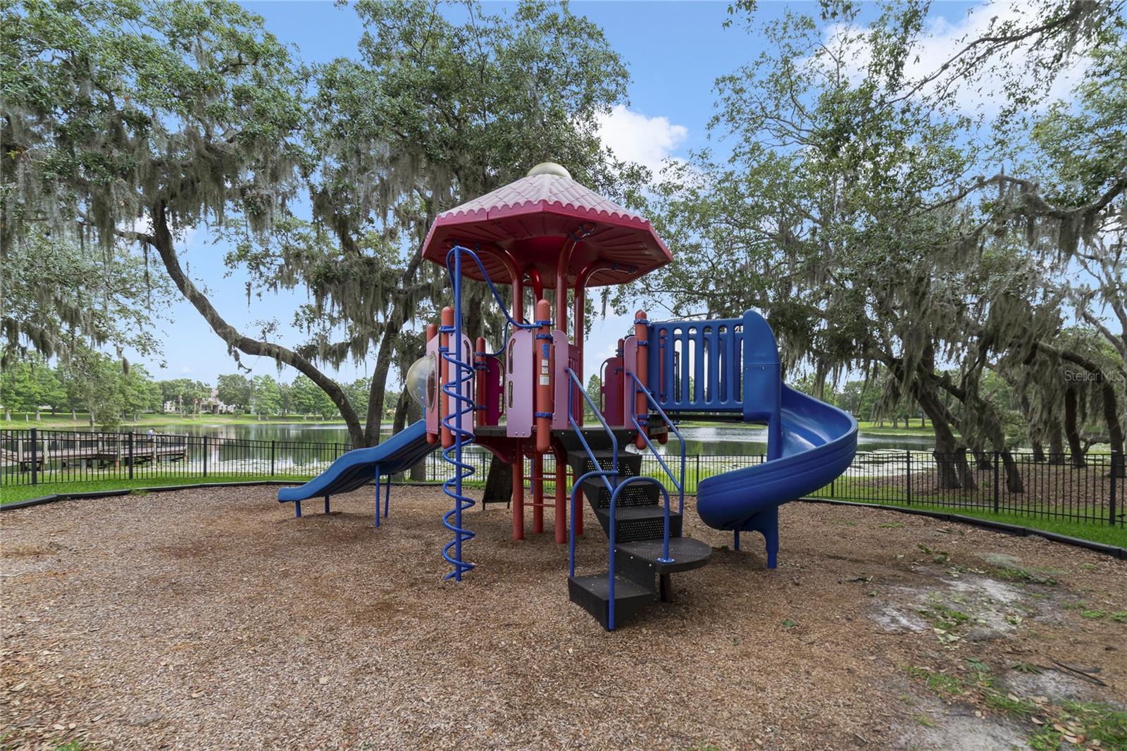 CREEKS RUN - Residential