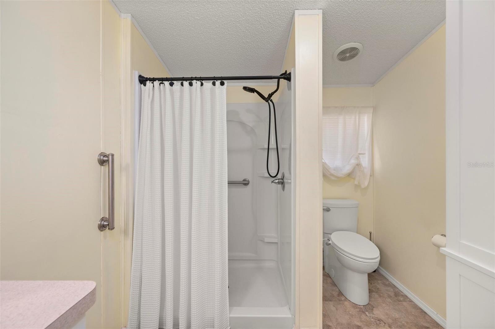 MAPLE LEAF ESTATES - Residential