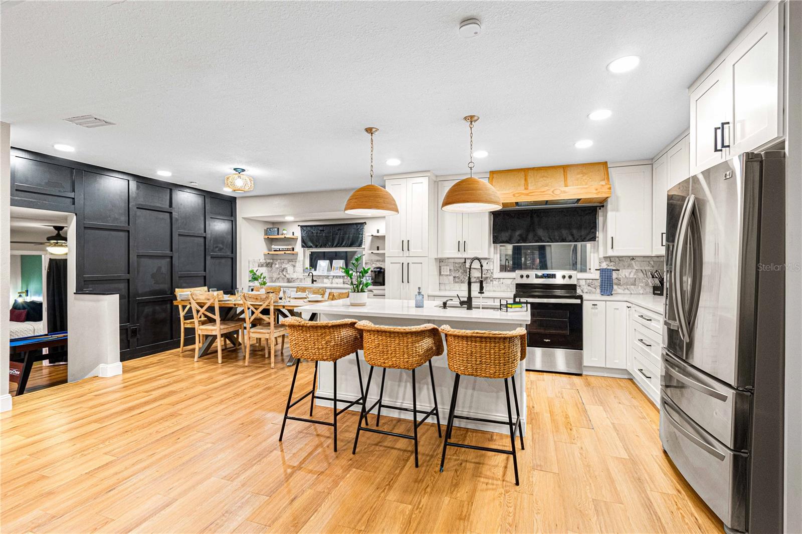 7501 RUSTIC DRIVE