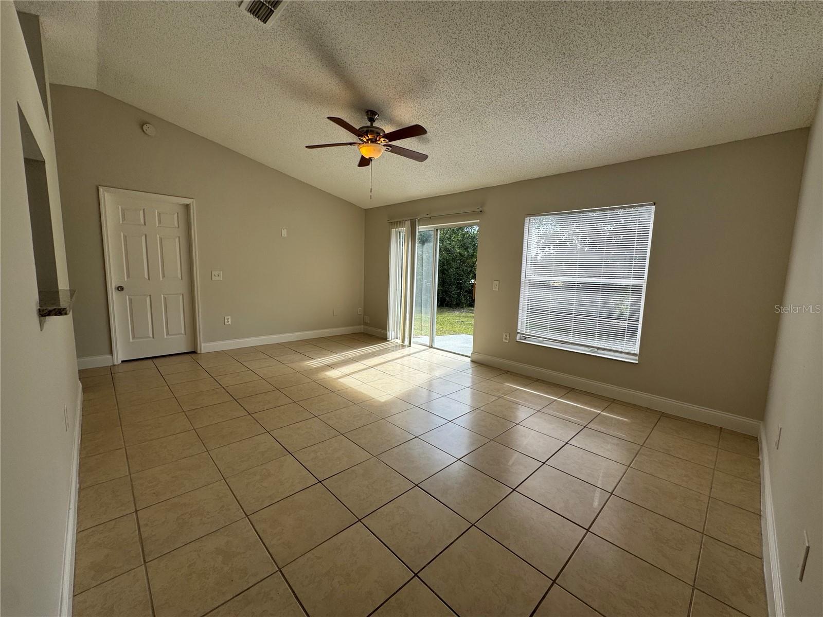DELTONA LAKES UNIT 32 - Residential Lease