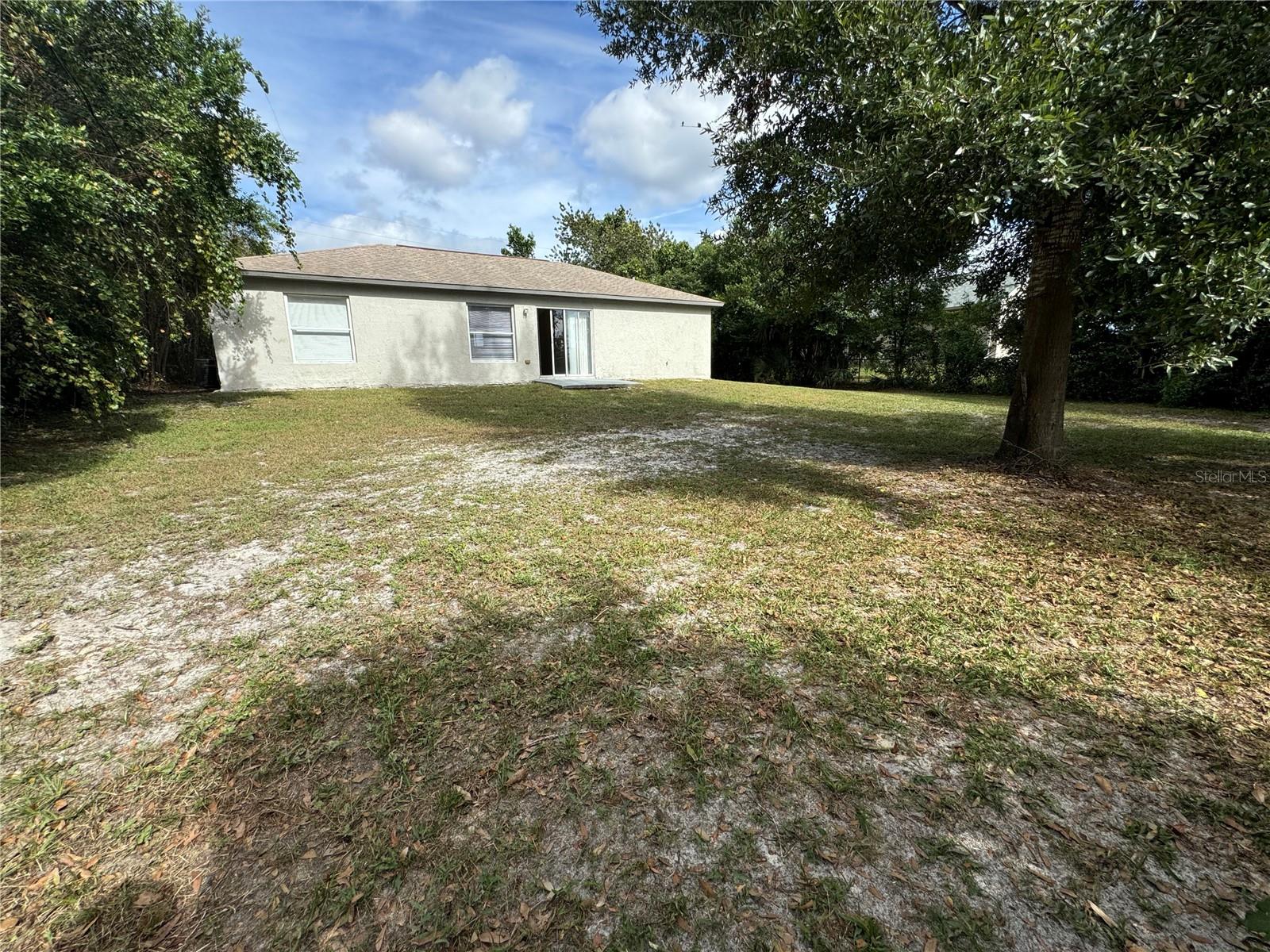 DELTONA LAKES UNIT 32 - Residential Lease