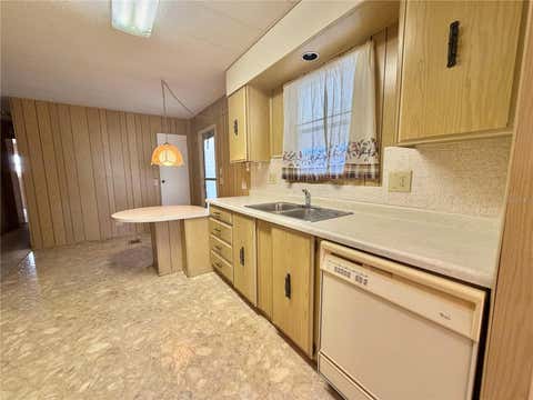 Tiny photo for 108 Valencia Cove, Leesburg, FL 34748 (MLS # G5113693)