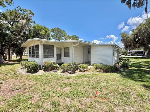 Tiny photo for 108 Valencia Cove, Leesburg, FL 34748 (MLS # G5113693)