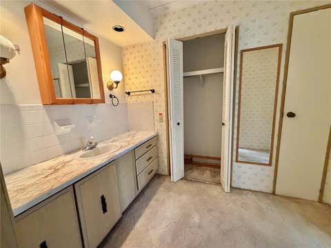 Tiny photo for 108 Valencia Cove, Leesburg, FL 34748 (MLS # G5113693)