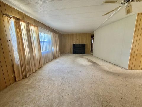 Tiny photo for 108 Valencia Cove, Leesburg, FL 34748 (MLS # G5113693)