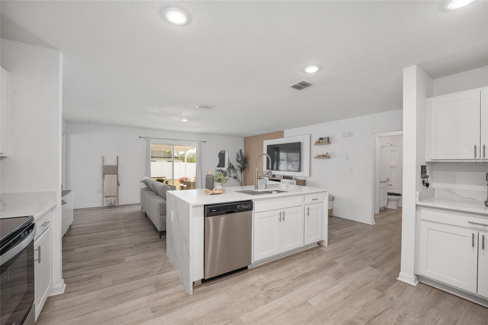 MARION OAKS UNIT 6 - Residential