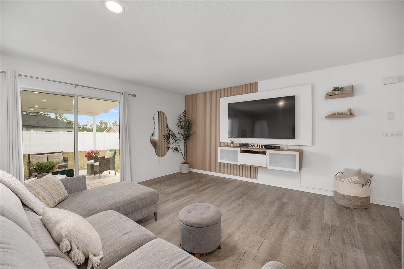MARION OAKS UNIT 6 - Residential