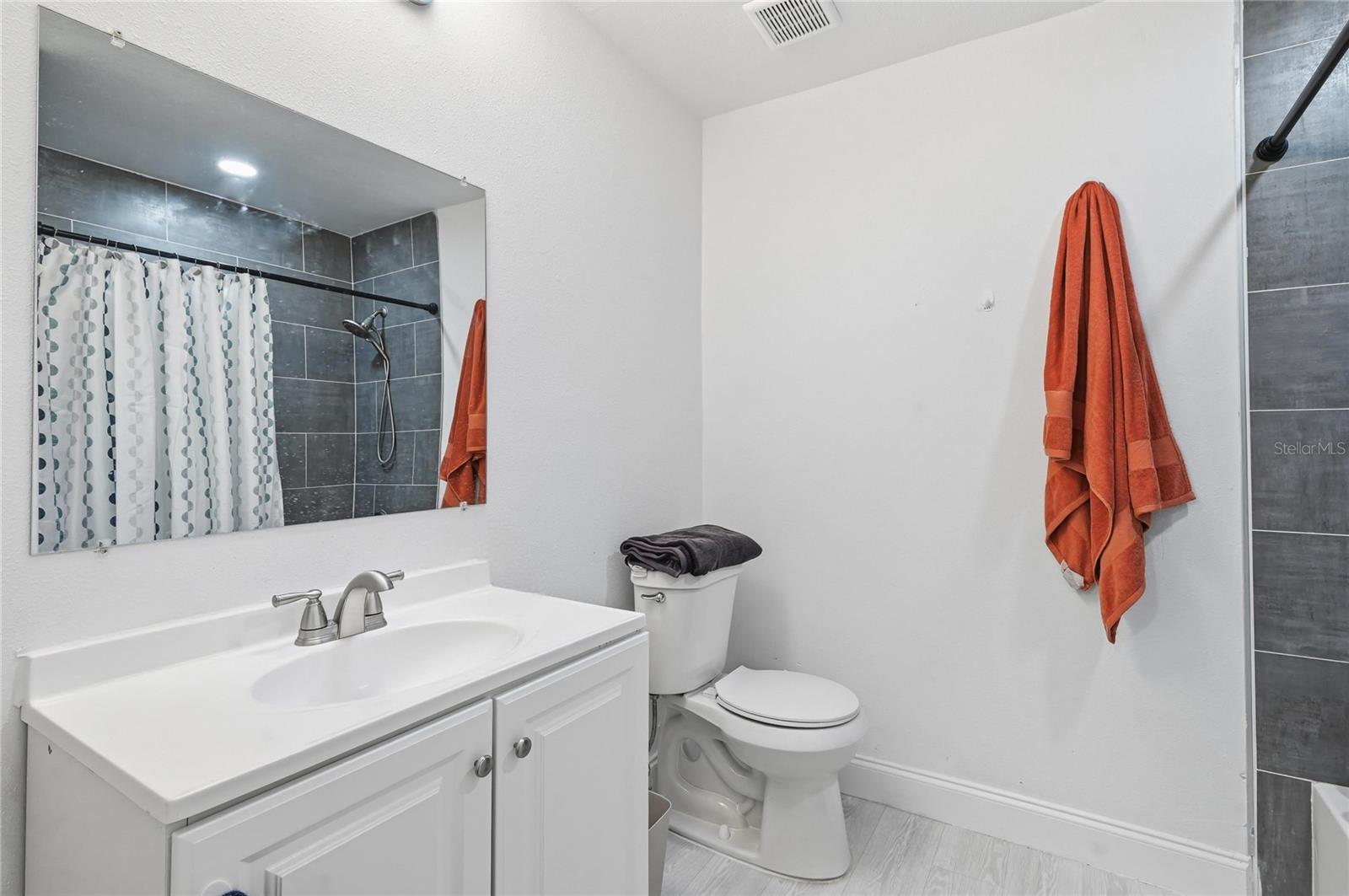 KENILWORTH SHORES SEC 07 - Residential