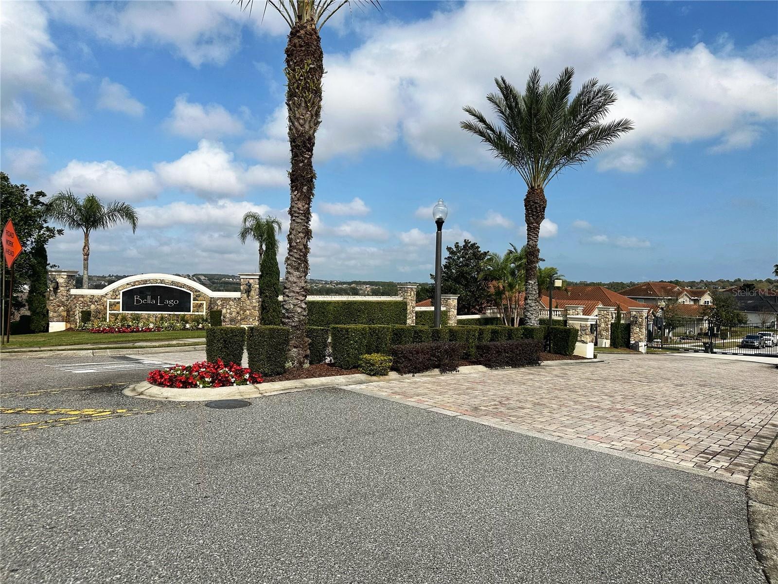 BELLA LAGO - Land