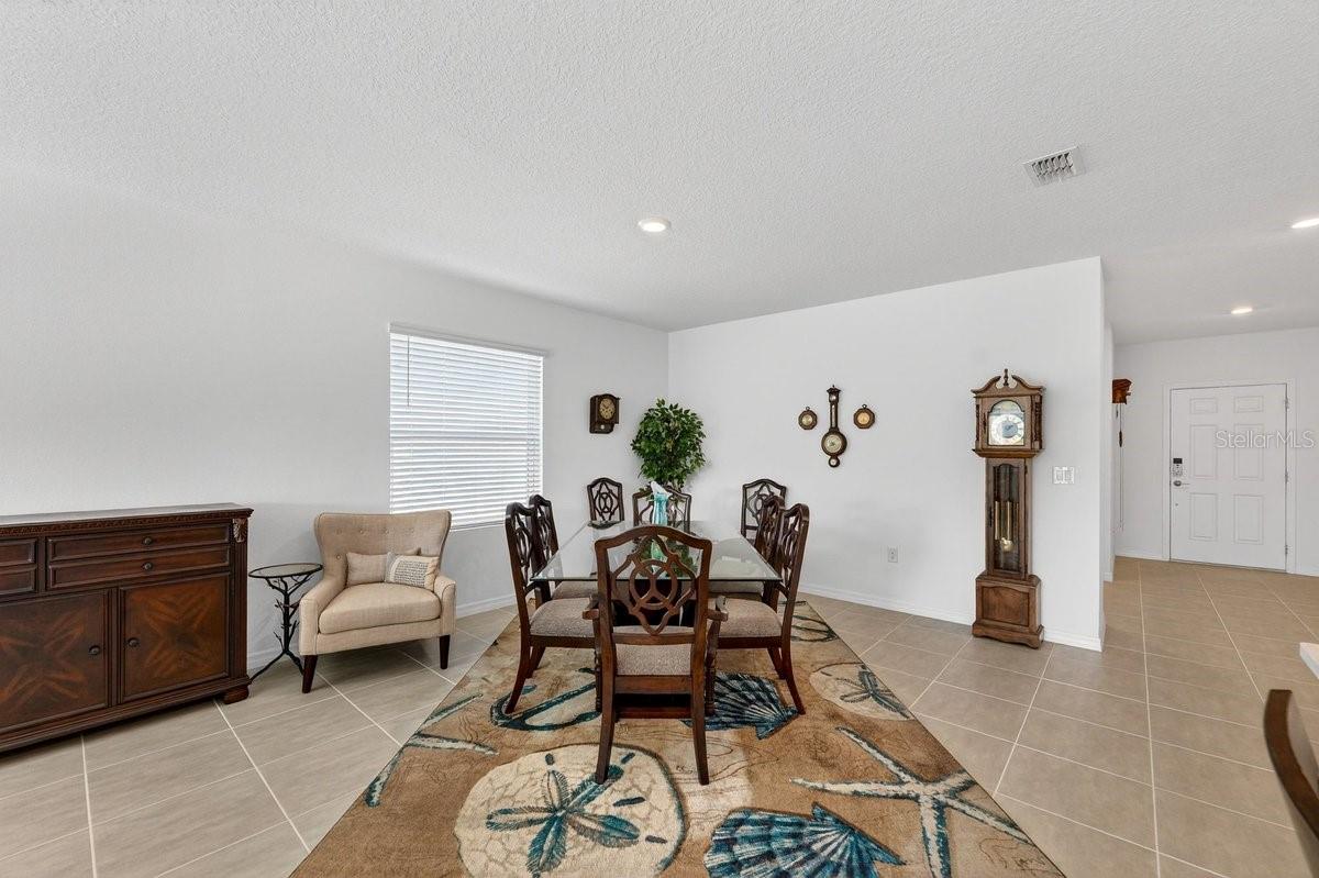 RIVERFRONT ESTATES SOUTH - Residential