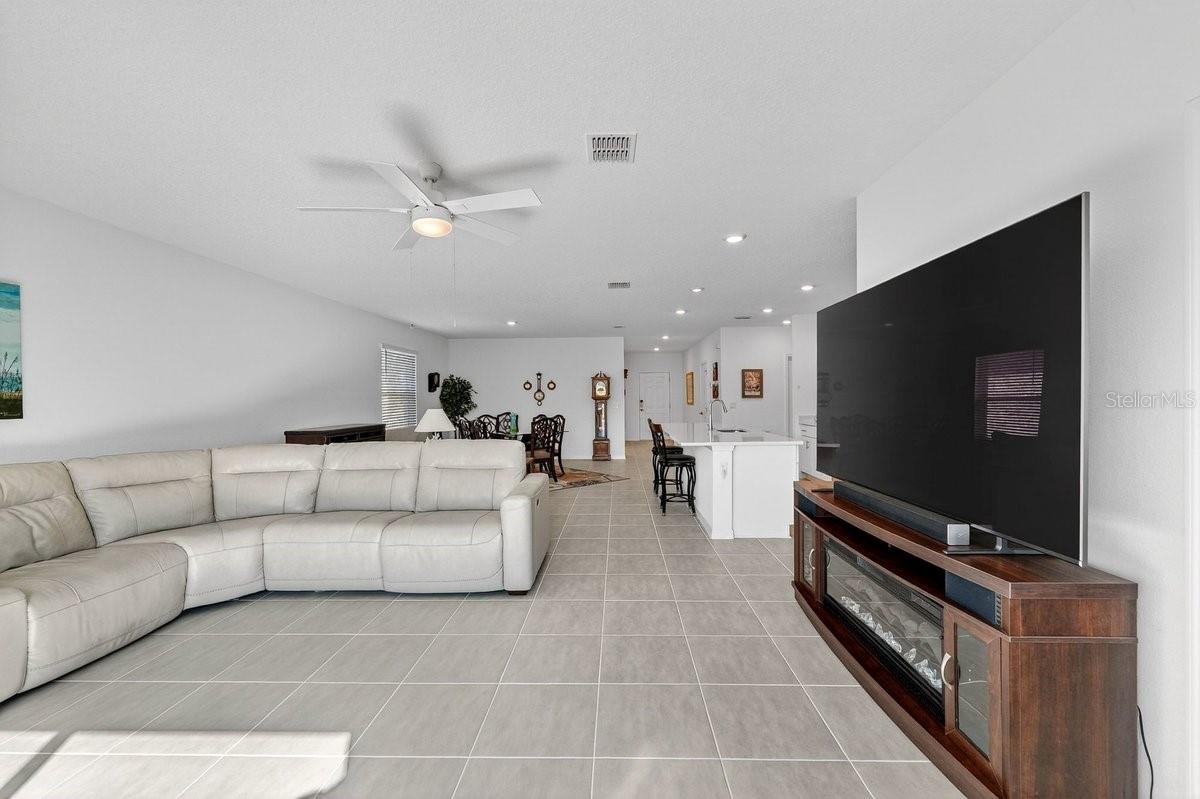 RIVERFRONT ESTATES SOUTH - Residential