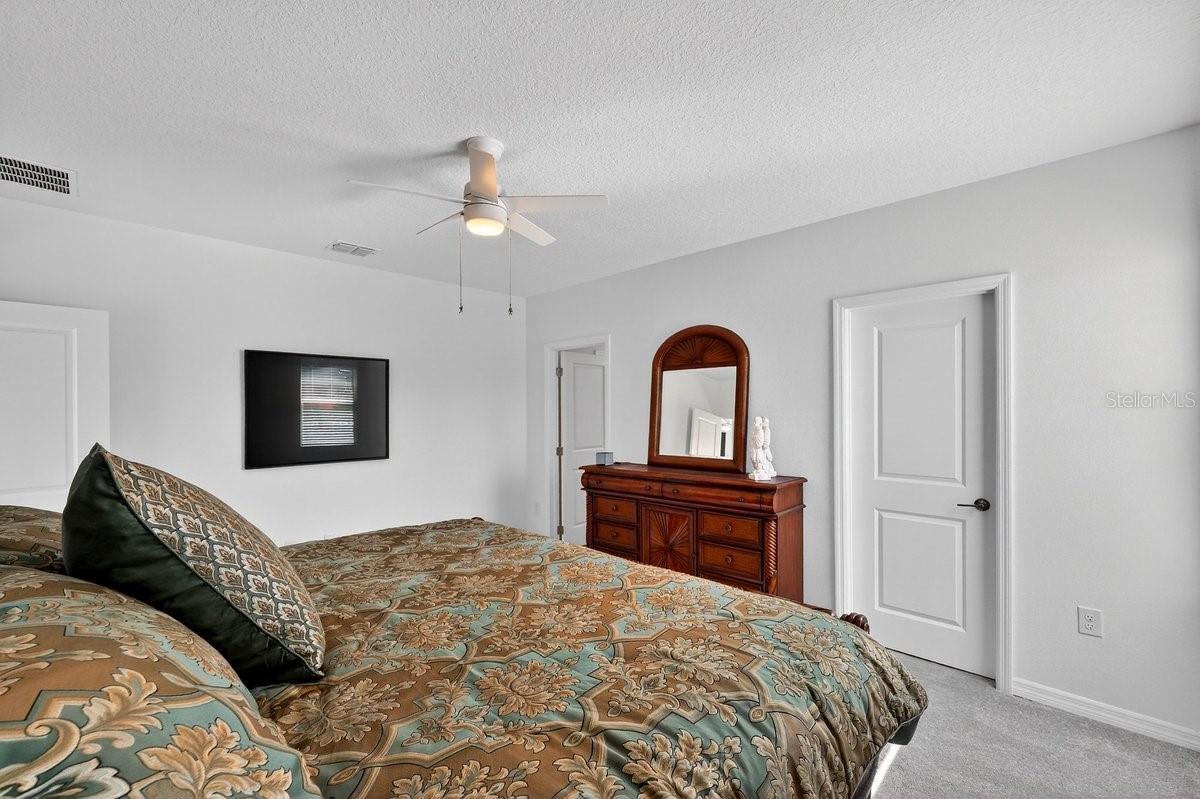 RIVERFRONT ESTATES SOUTH - Residential