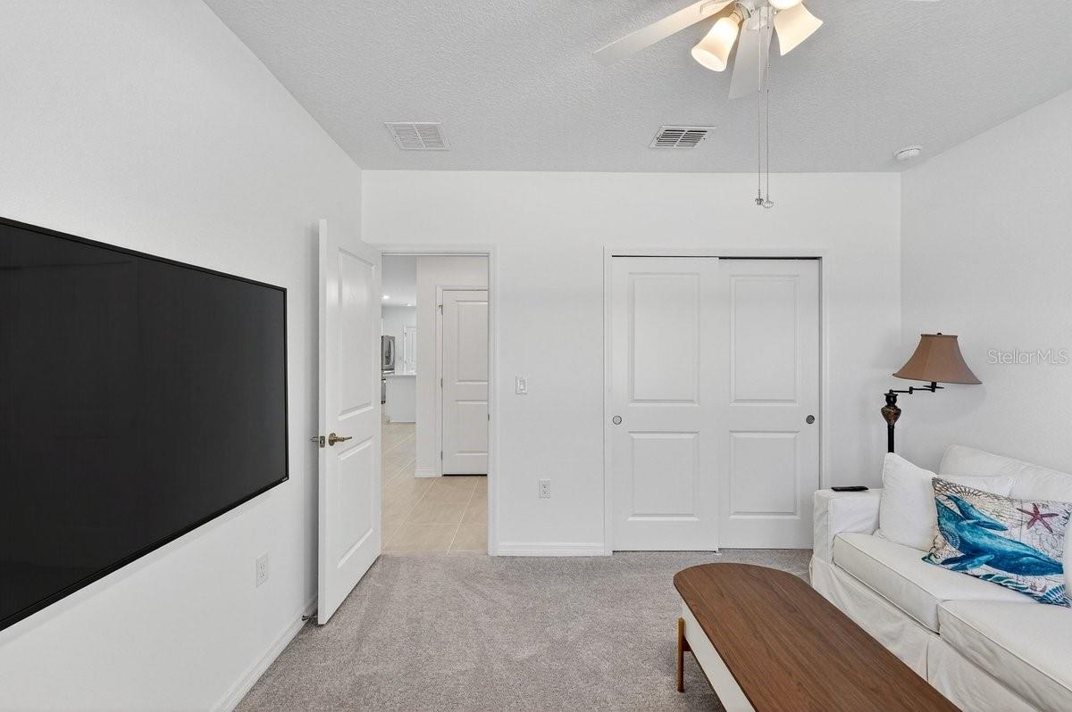 RIVERFRONT ESTATES SOUTH - Residential