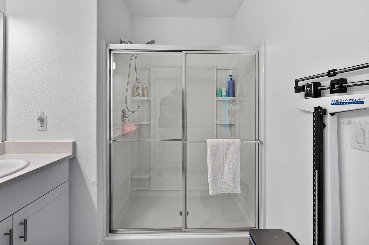 RIVERFRONT ESTATES SOUTH - Residential