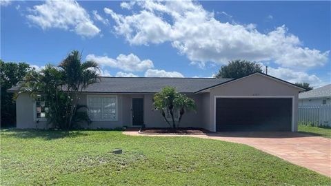 Photo of 4207 SW 7th Avenue, Cape Coral, FL 33914 (MLS # A4690295)
