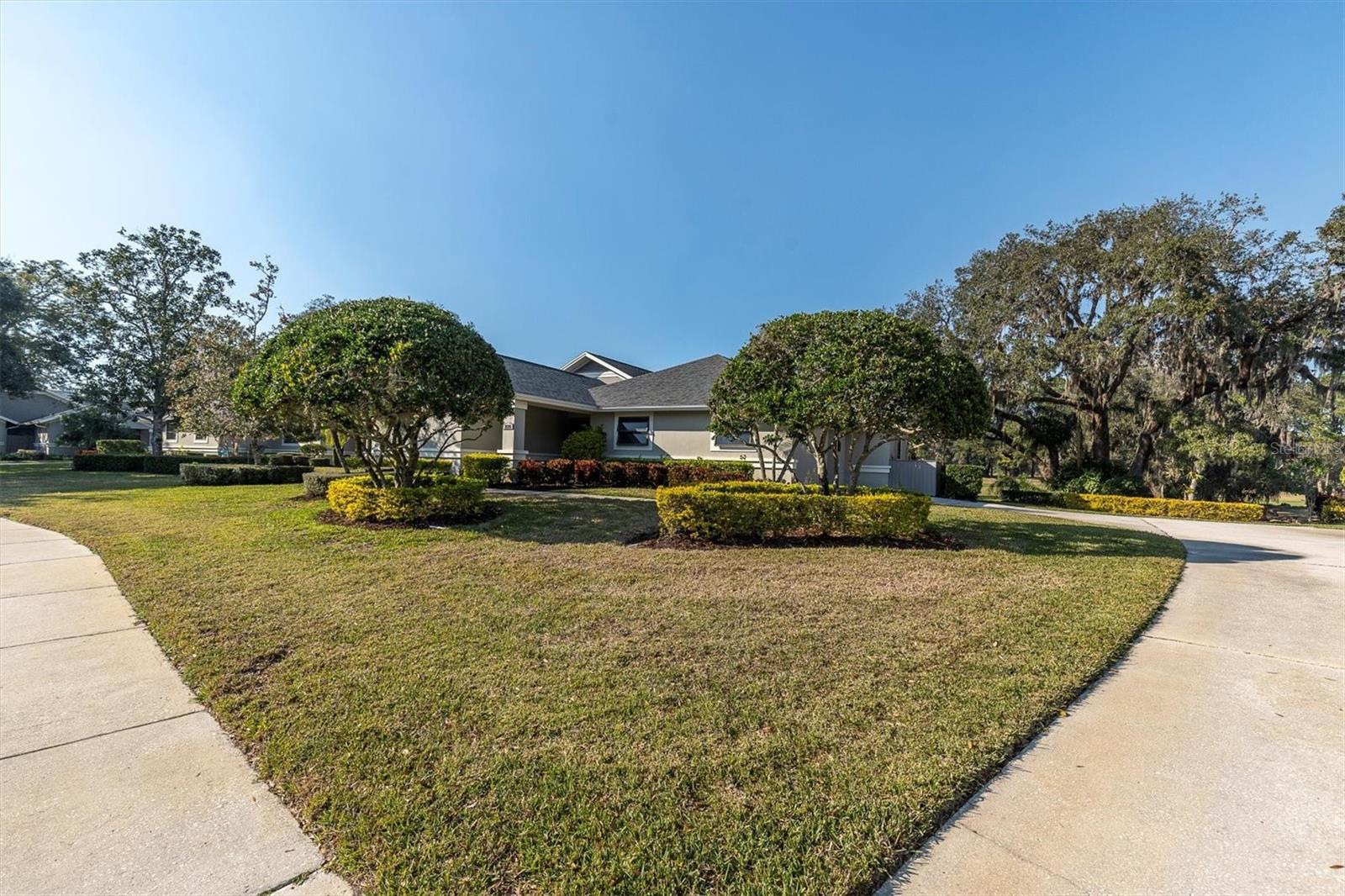2595 ROYAL LIVERPOOL DRIVE