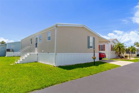 A home in PUNTA GORDA