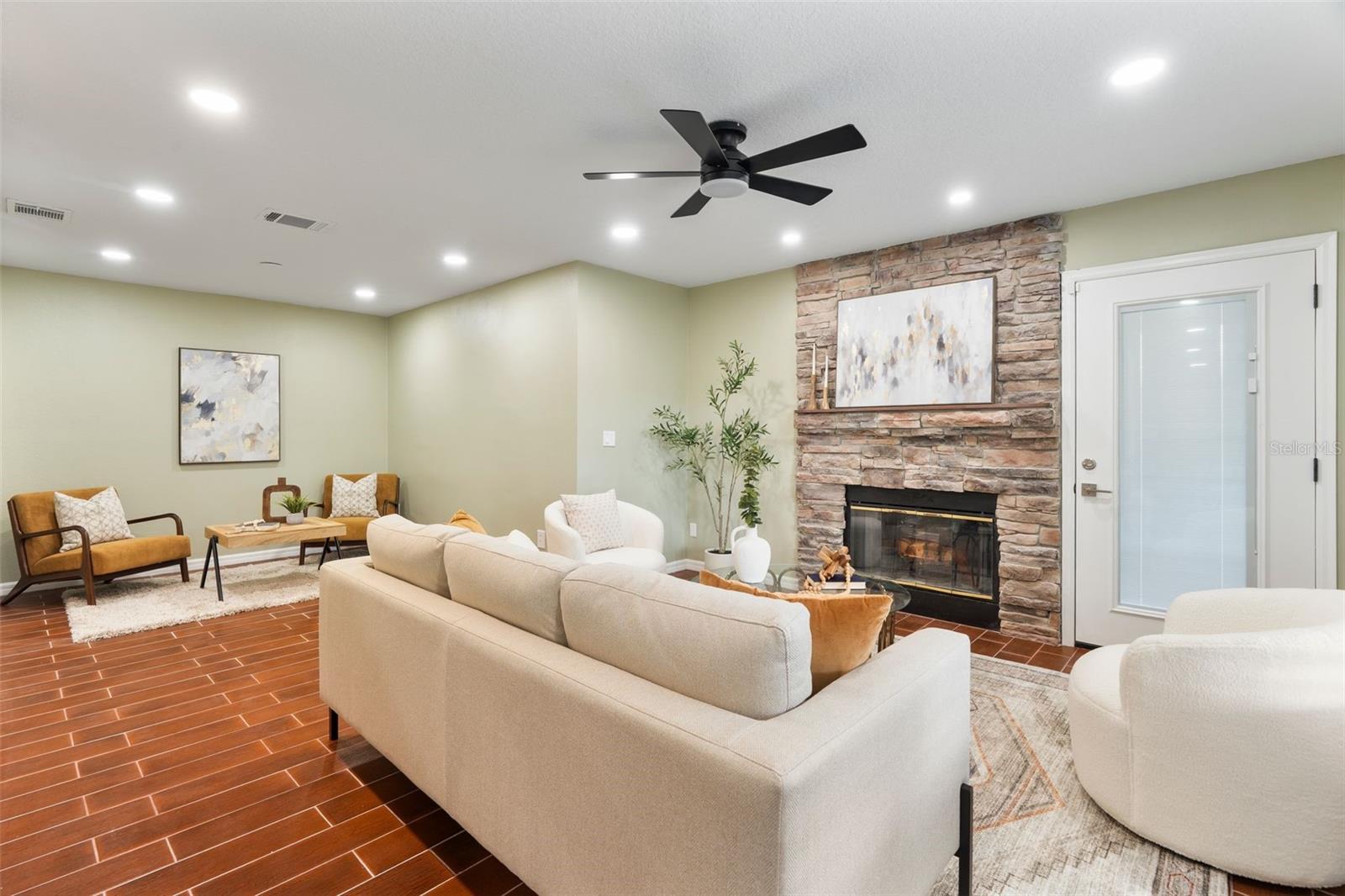 GREENBRIAR SUB PH 1 - Residential
