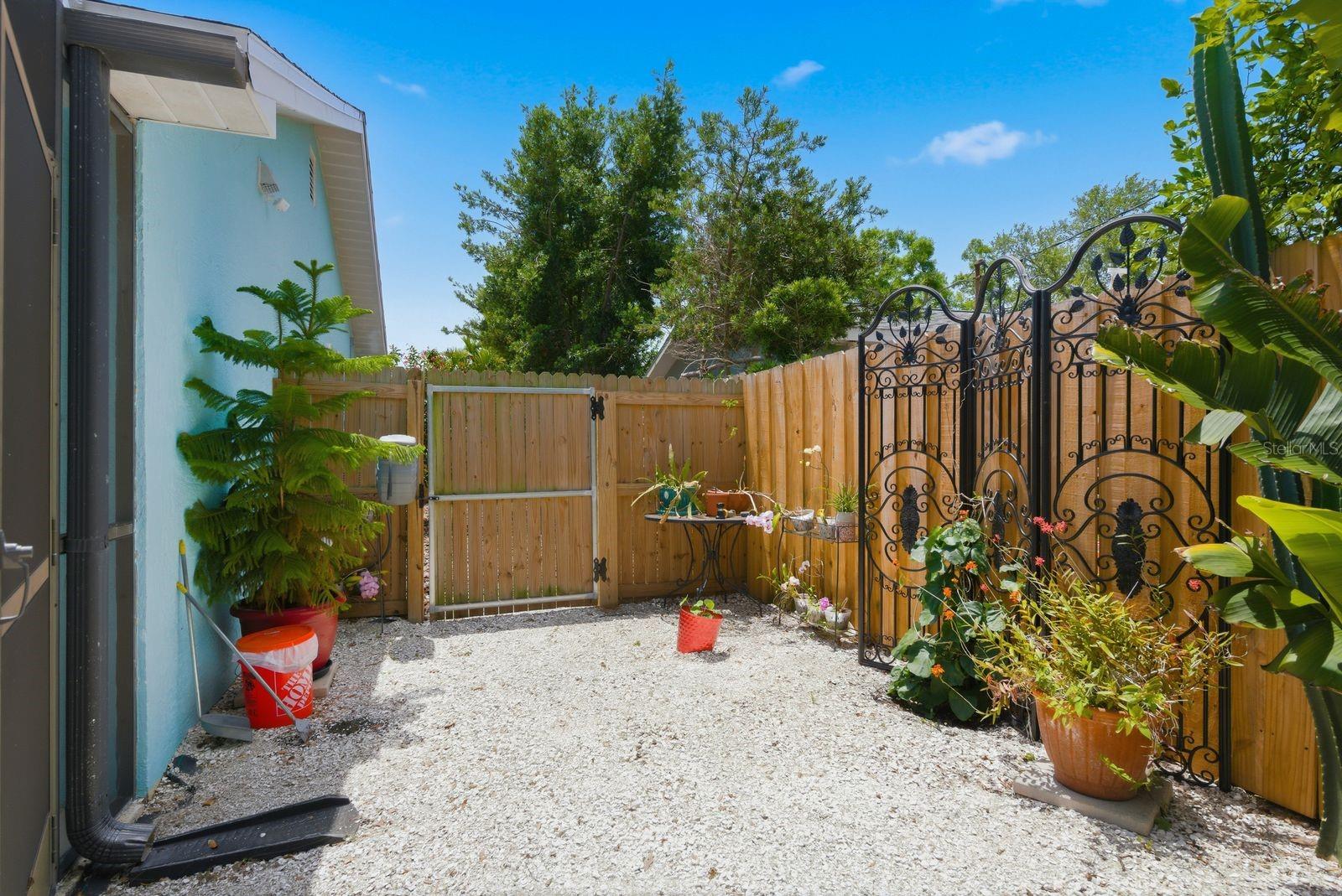 LAKEWOOD ESTATES SEC C - Residential