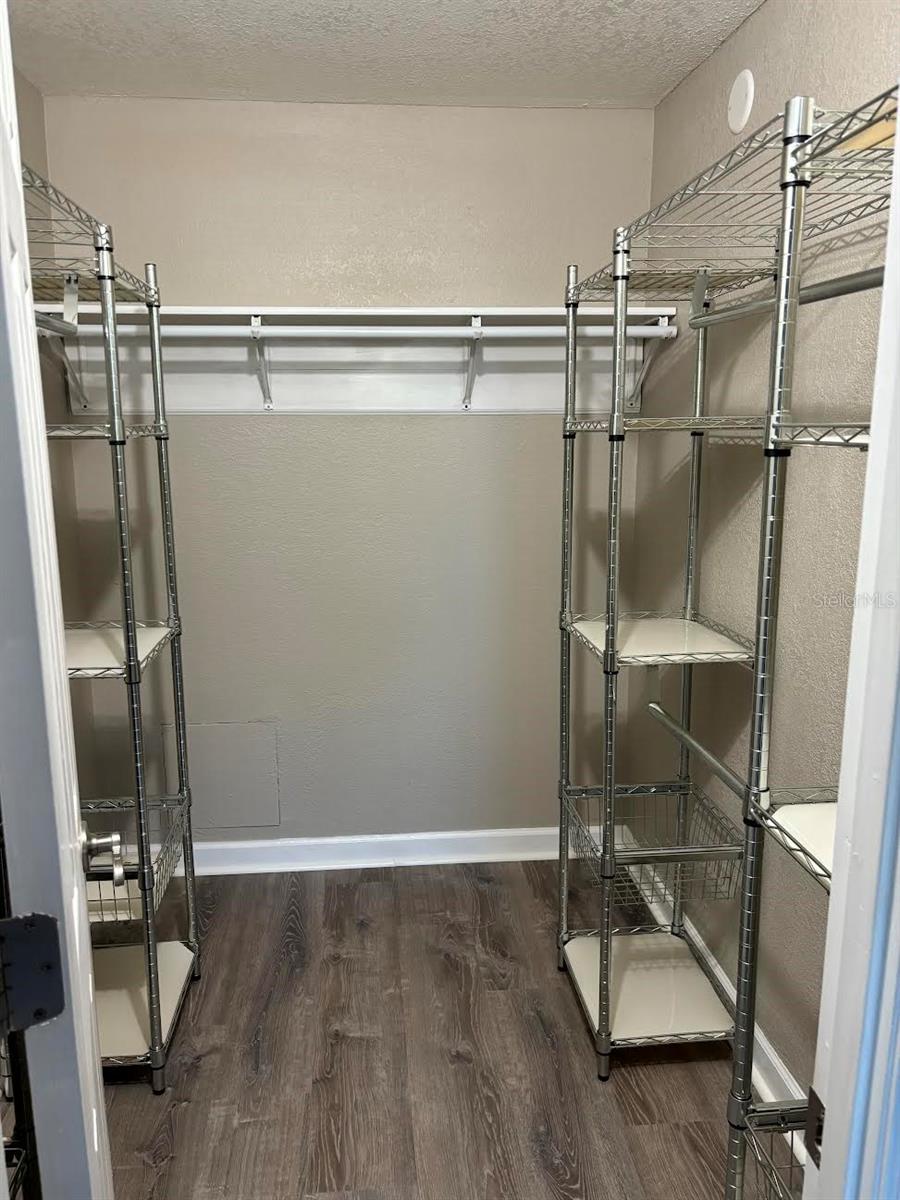 SARASOTA PALMS - Residential