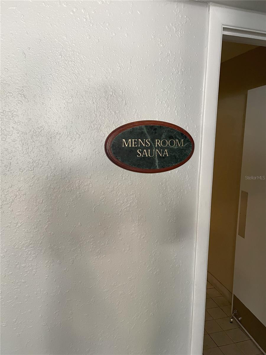 SARASOTA PALMS - Residential