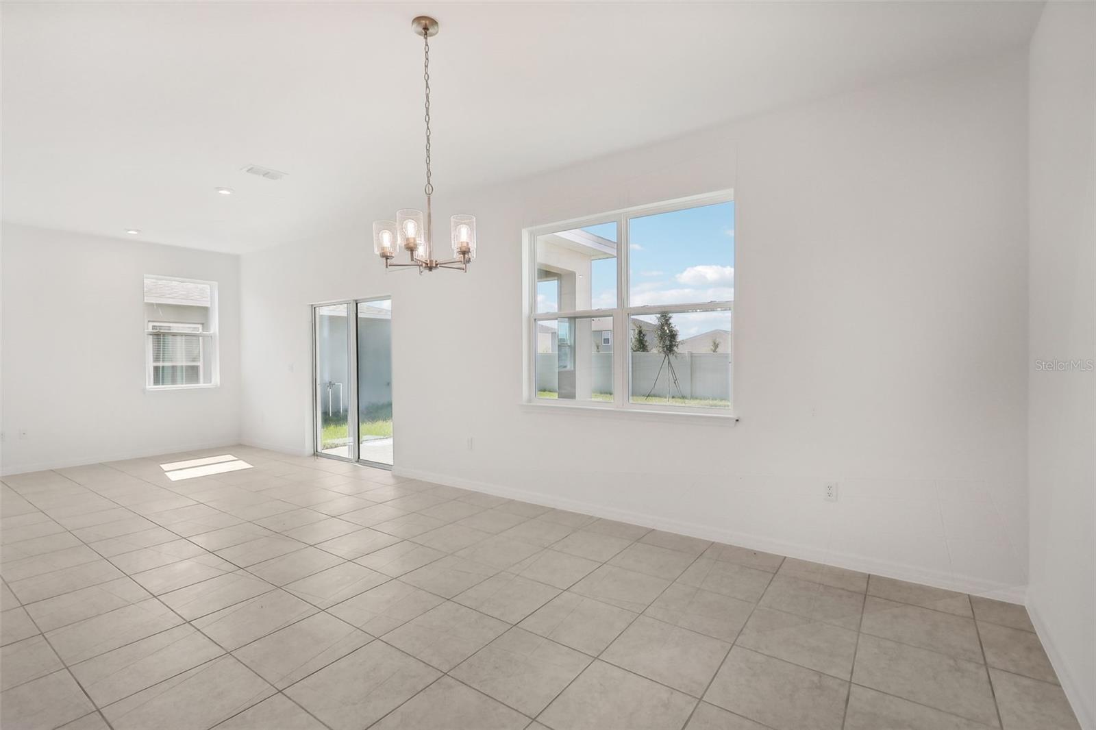 RESERVE AT COUNTRY CLUB LAKES ESTATES - Residential