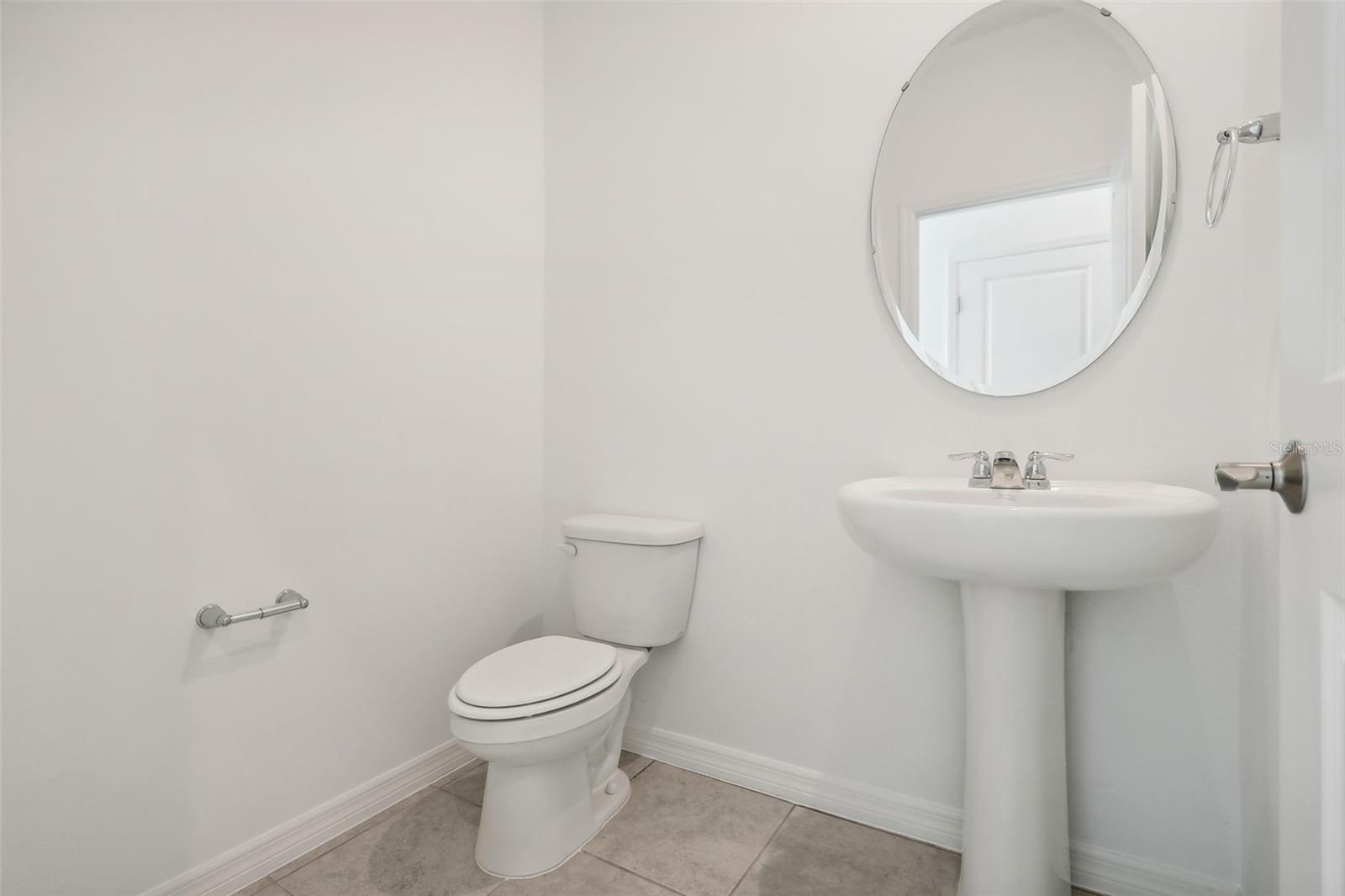 RESERVE AT COUNTRY CLUB LAKES ESTATES - Residential