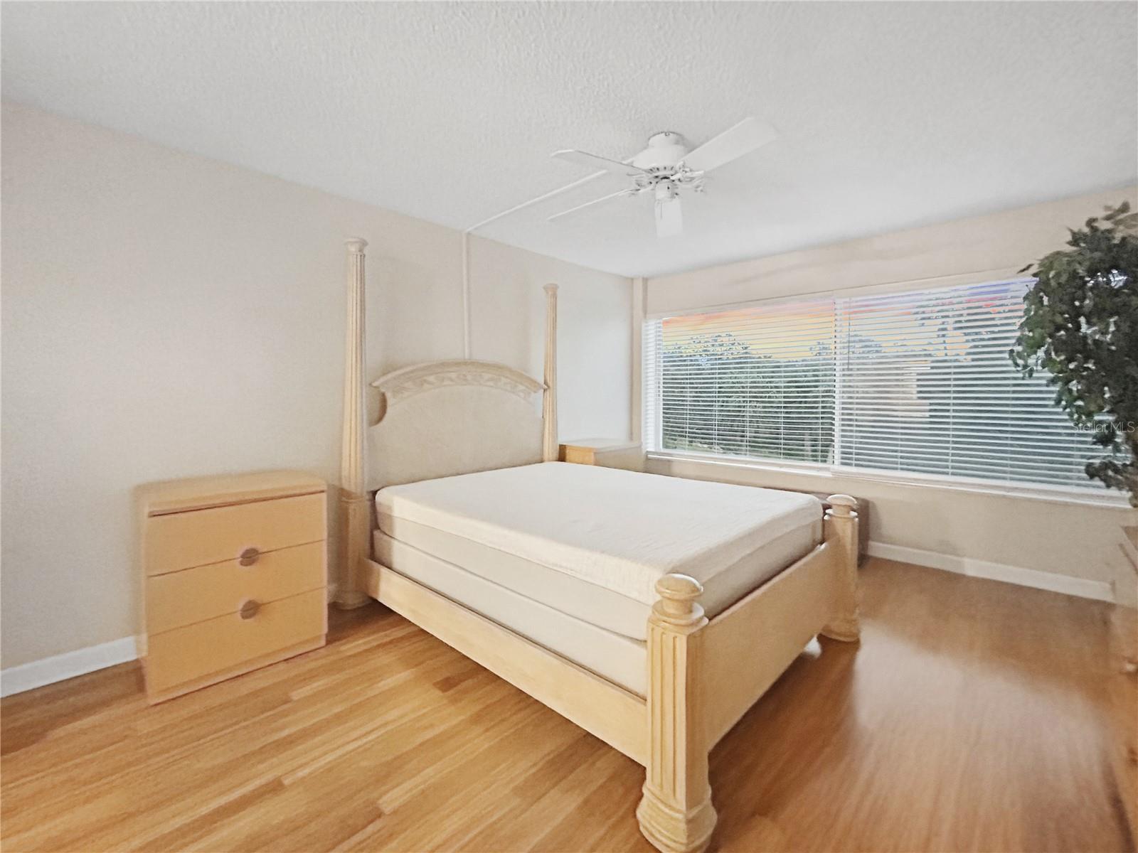 50 HARBOR-VIEW LANE CONDO - Residential