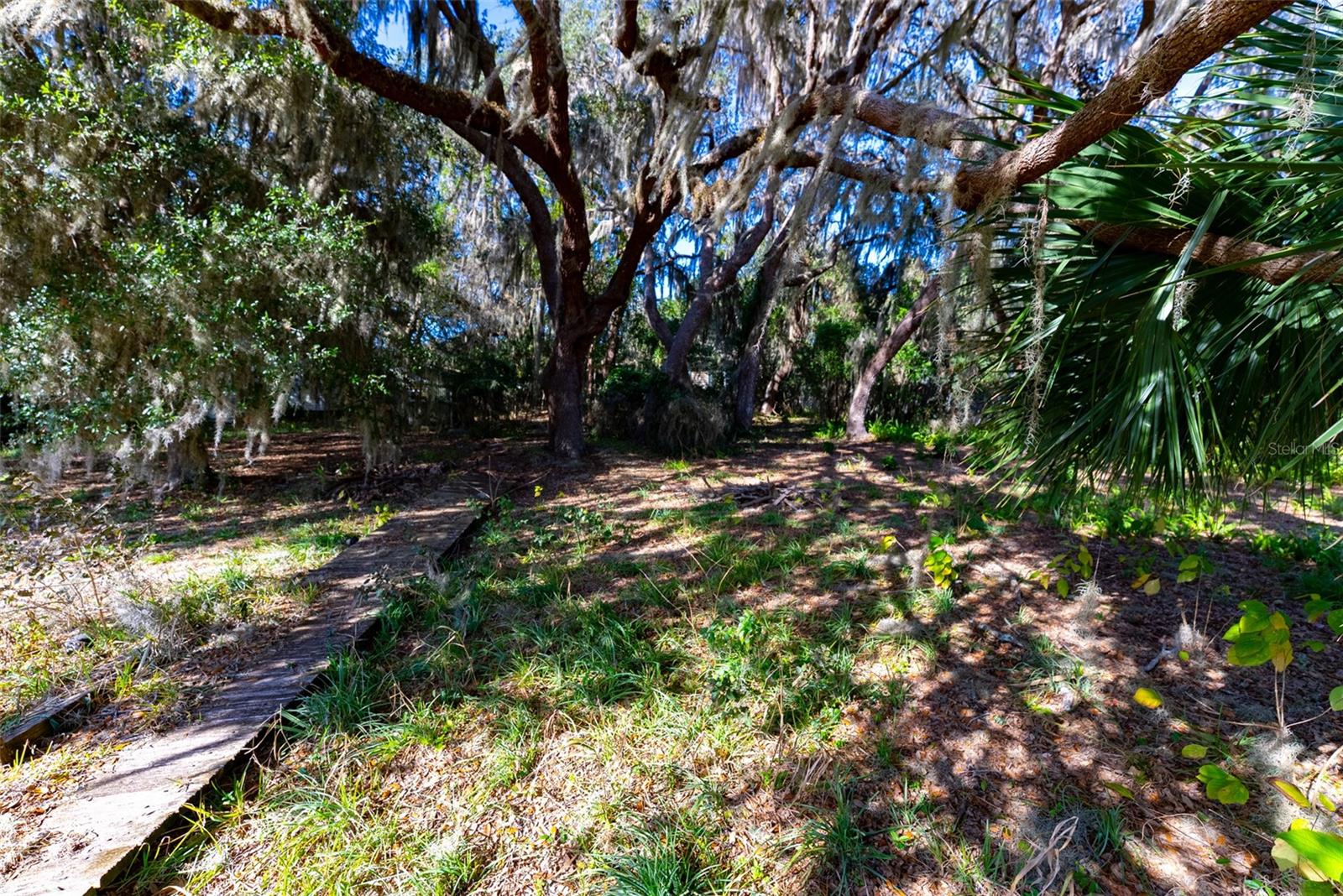 KERSHORES - Residential