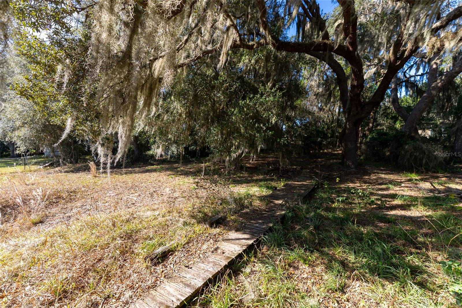 KERSHORES - Residential