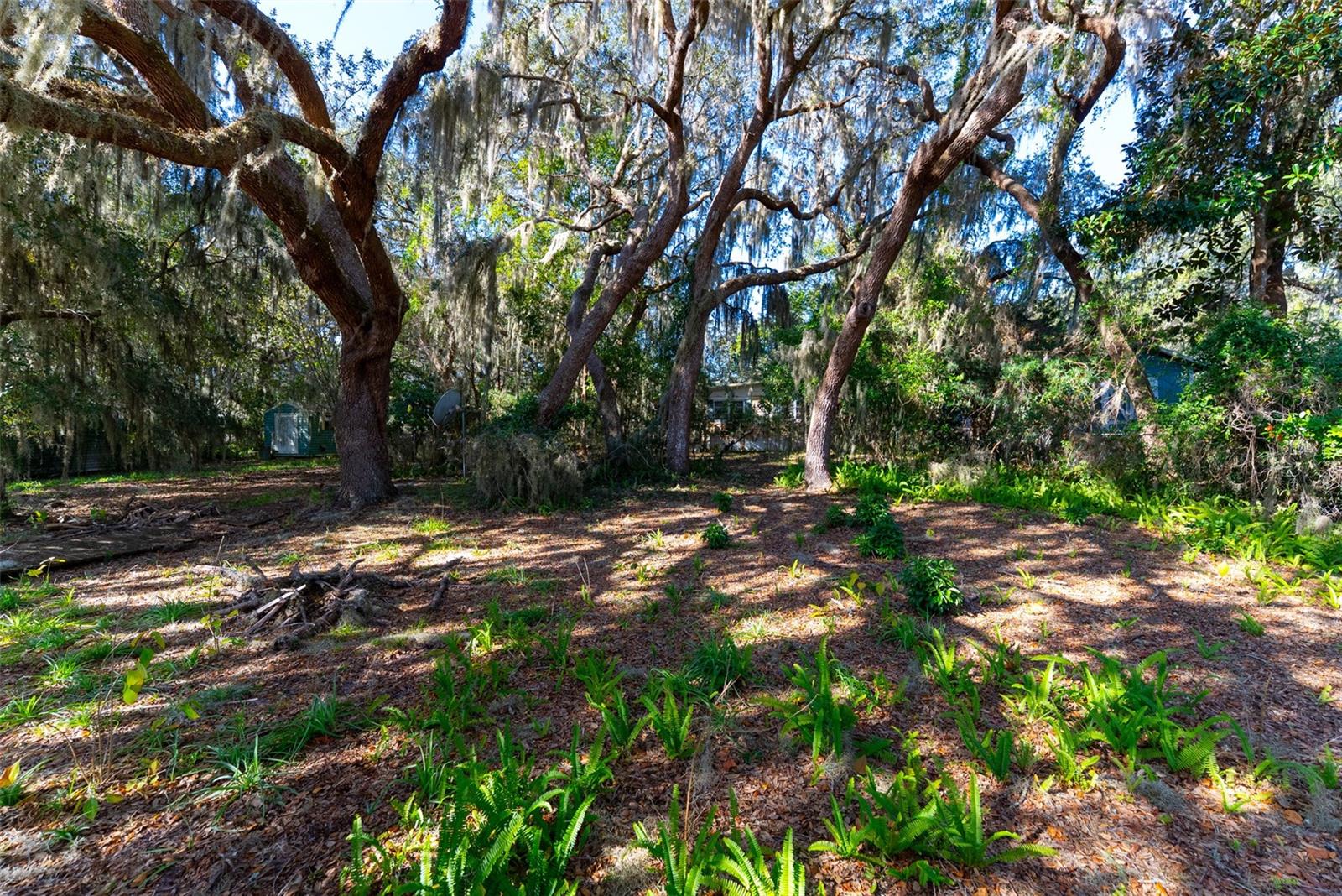 KERSHORES - Residential