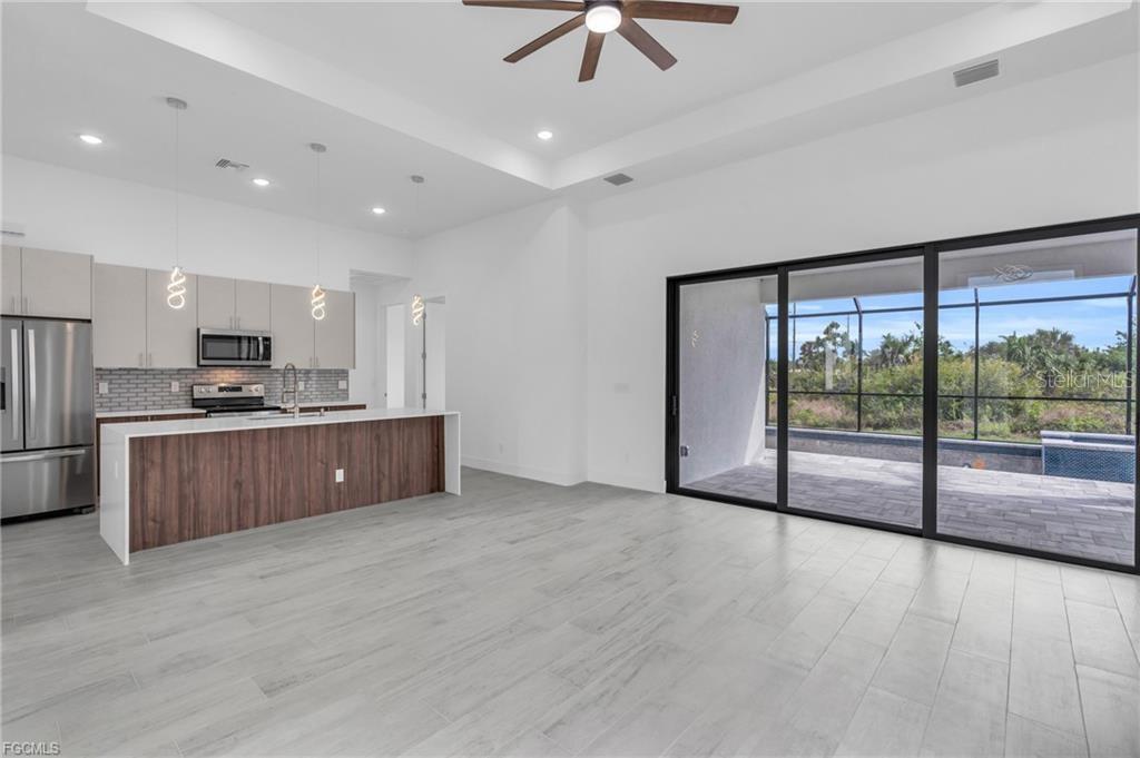 PORT CHARLOTTE SEC 093 - Residential