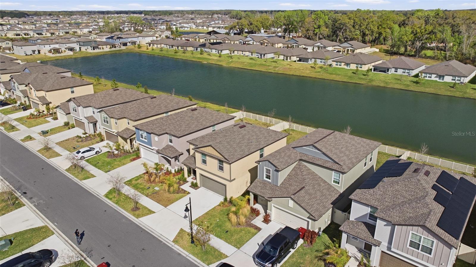 PARK EAST - Residential