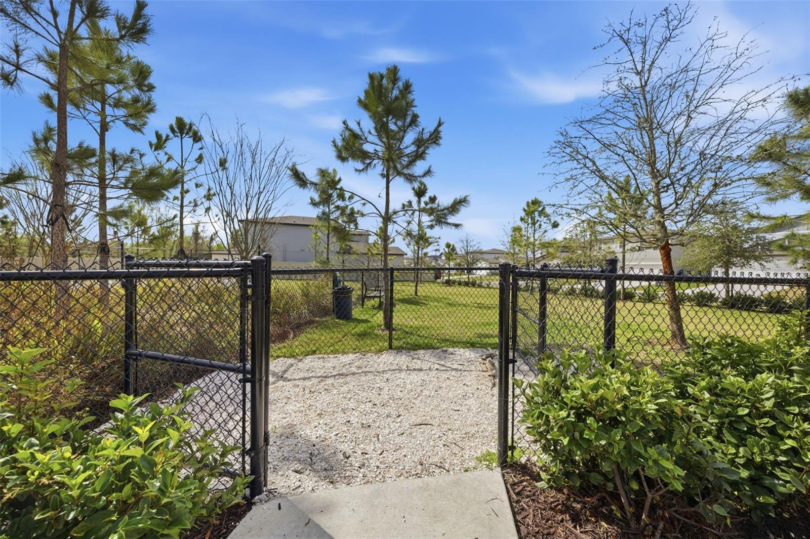 PARK EAST - Residential