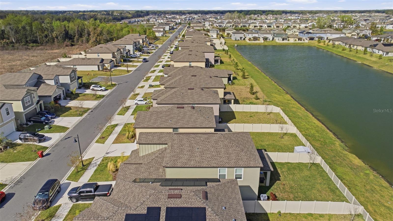 PARK EAST - Residential