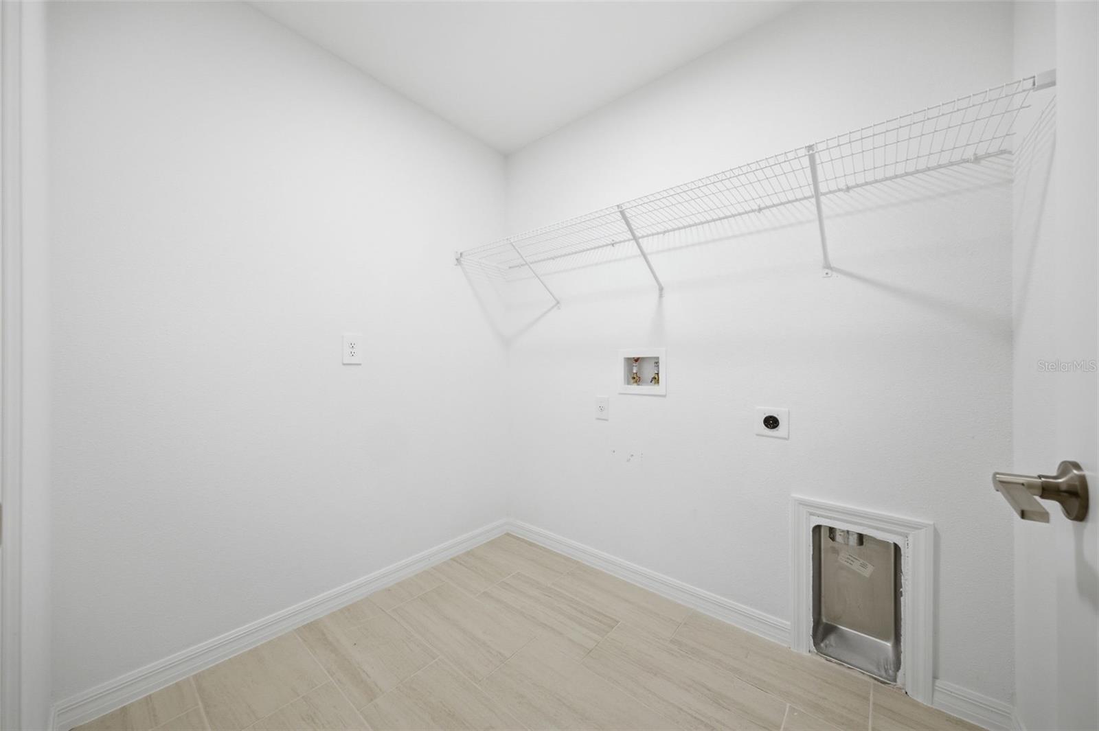 PARK EAST - Residential