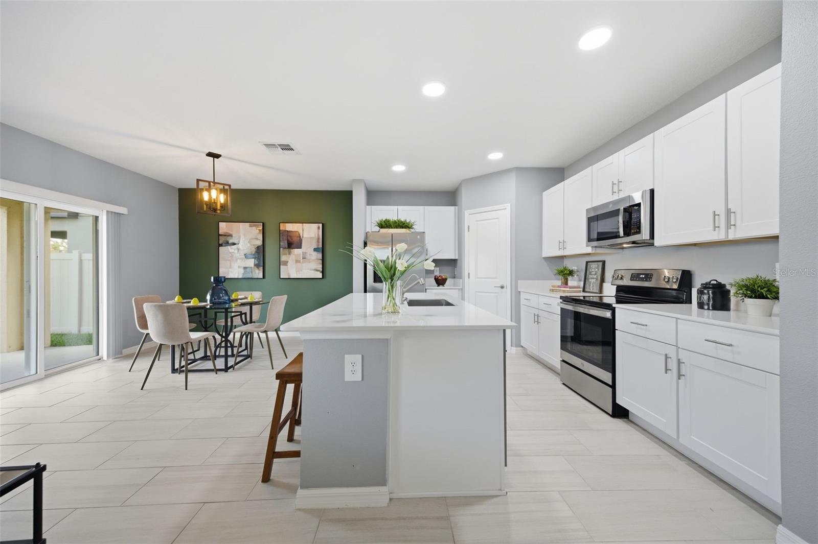 PARK EAST - Residential