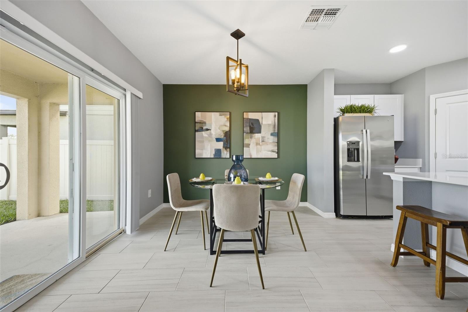 PARK EAST - Residential