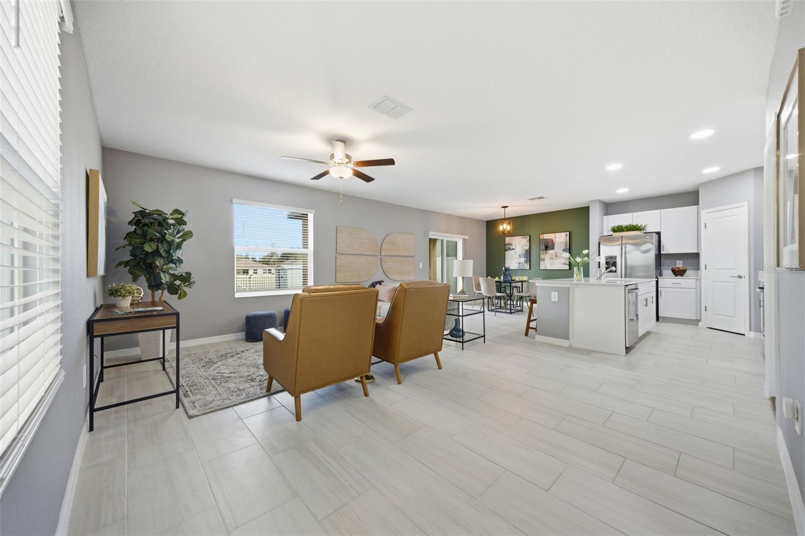 PARK EAST - Residential