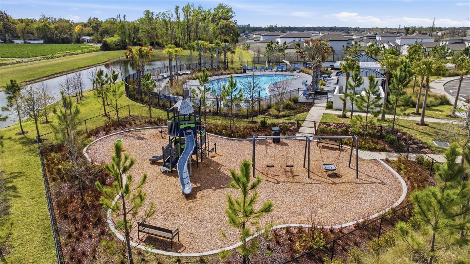 PARK EAST - Residential